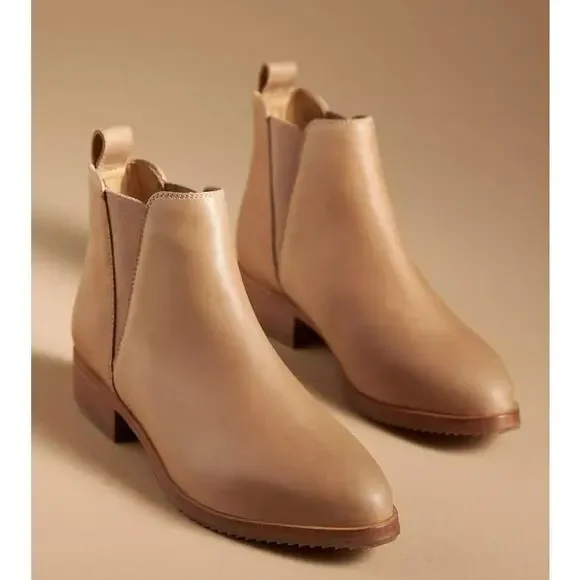 Nisolo Eva Everyday Chelsea Boots Almond Leather Size 8.5 NIB Versatile Comfy - Picture 1 of 14